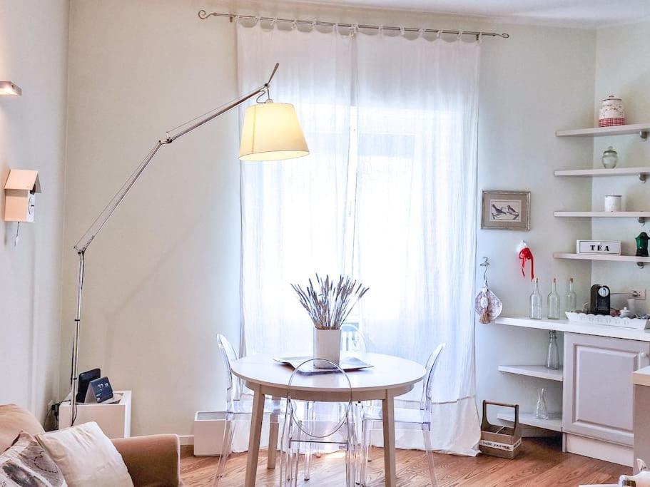 Ferienwohnung Charme On The River - City Center Verona Exterior foto